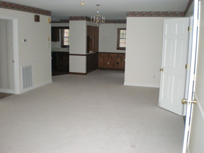 107 Baker Ln, Oak Ridge, TN 37830