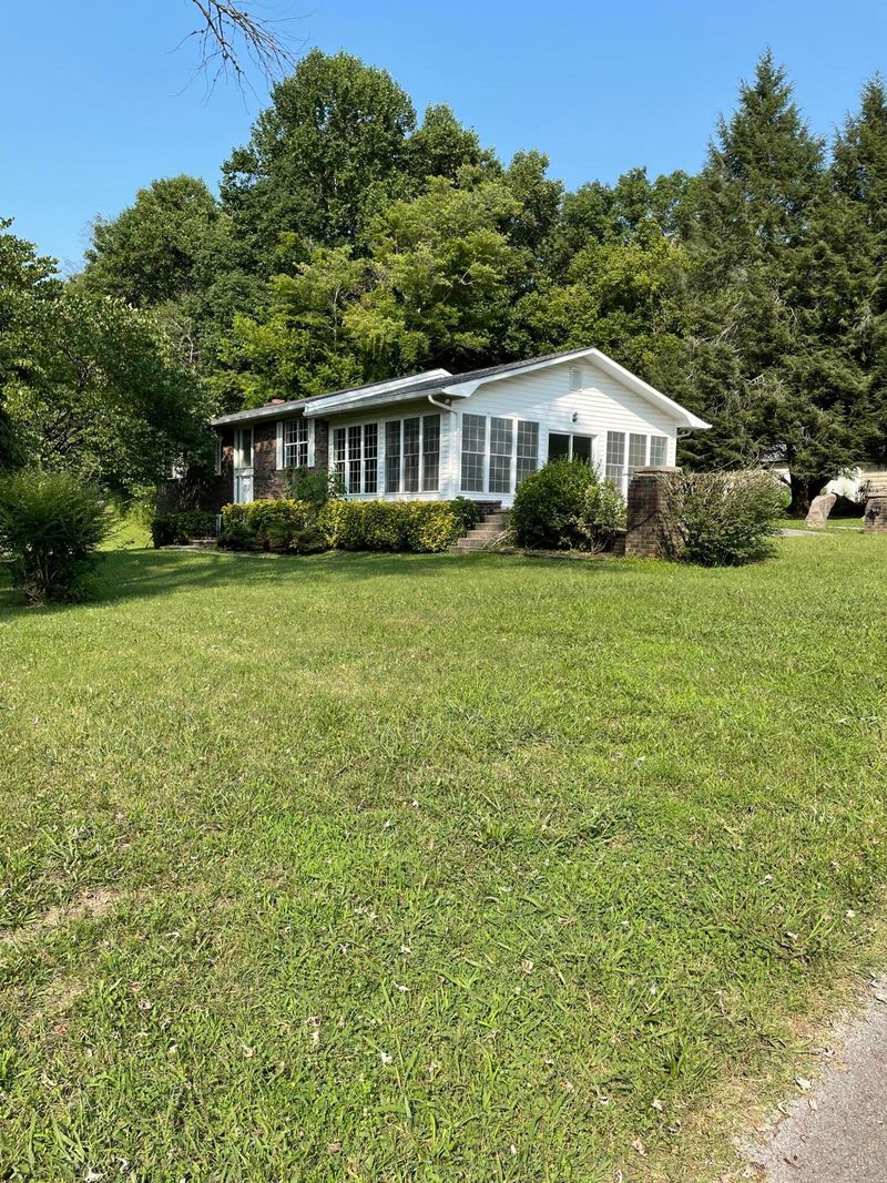 107 Bice Ln, Clinton, TN 37716