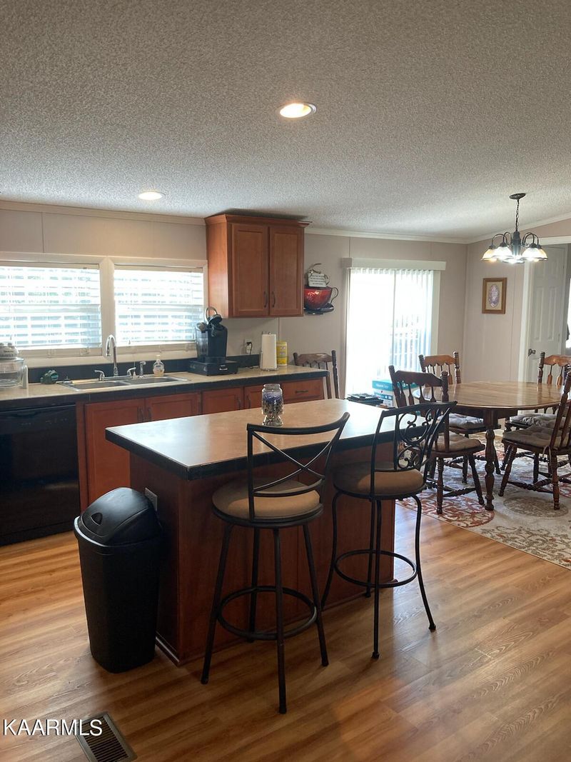 107 Bison Ct, Powell, TN 37849