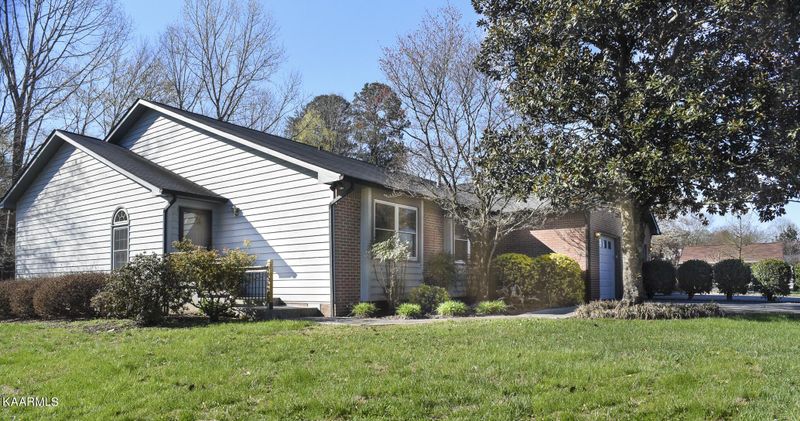 107 Blue Ridge Ct, Oak Ridge, TN 37830