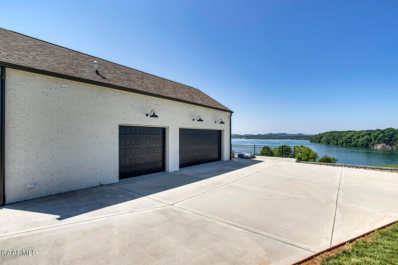 107 Calumet Ct, Maryville, TN 37801