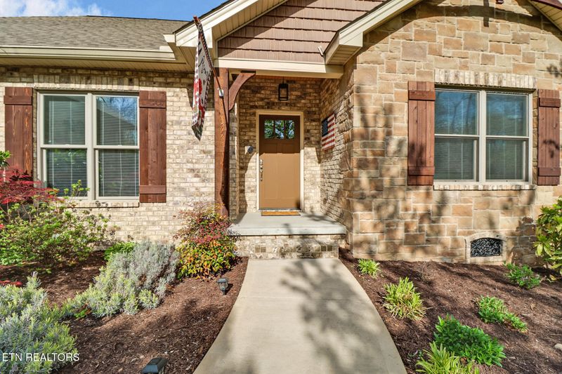 107 Charles Pl, Crossville, TN 38558