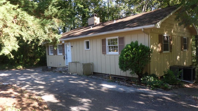 107 Chatham Ln, Oak Ridge, TN 37830