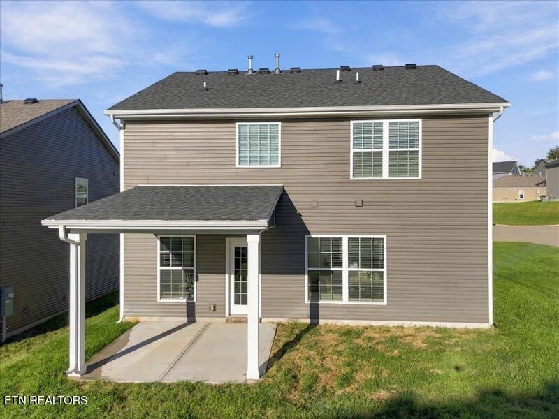 107 Clover Meadow Ln, Maryville, TN 37801
