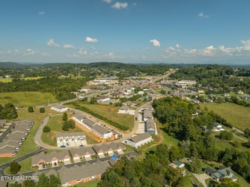 107 Creekwood Way, Seymour, TN 37865