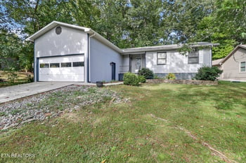 107 Delbridge Ln, Crossville, TN 38558
