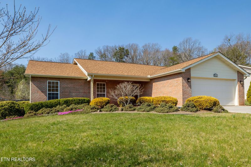 107 Firefly Ln, Maryville, TN 37803