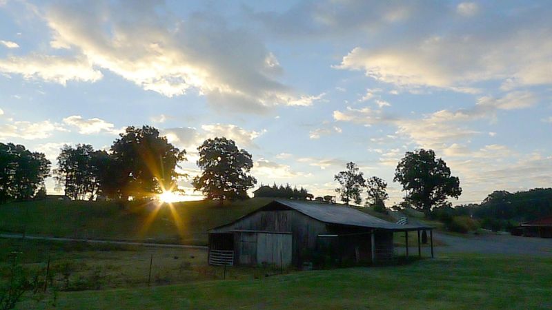 107 Guffey Rd, Sweetwater, TN 37874