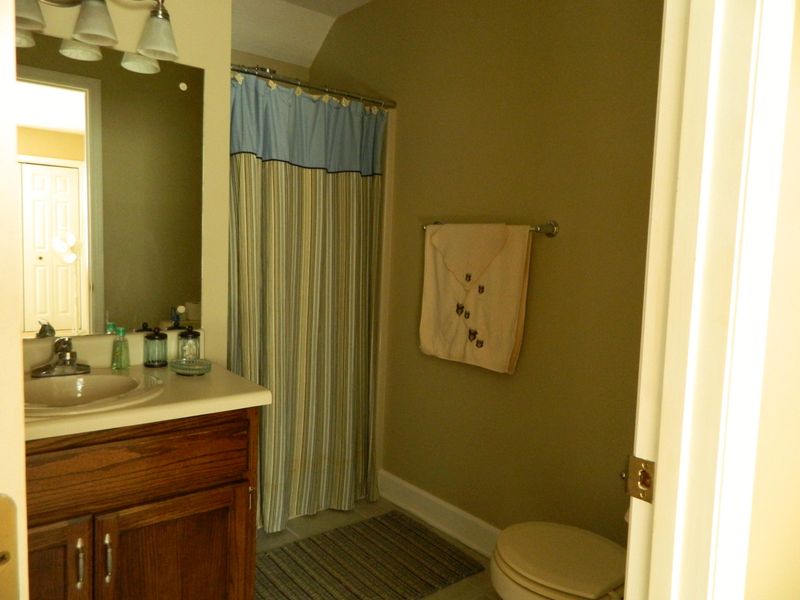 107 Hanover Pl, Oak Ridge, TN 37830