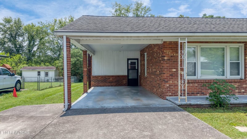 107 Harvey St, Maryville, TN 37804