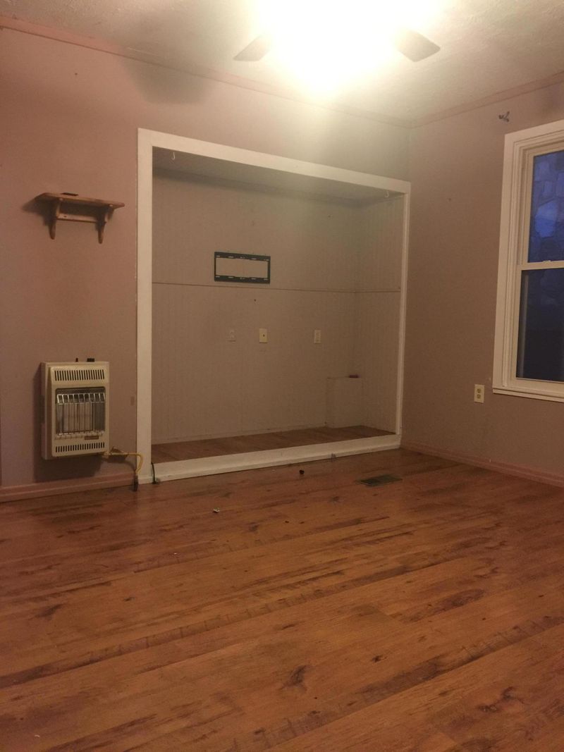 107 Mountain View Dr, Sevierville, TN 37862