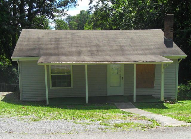 107 Oak Cir, Clinton, TN 37716