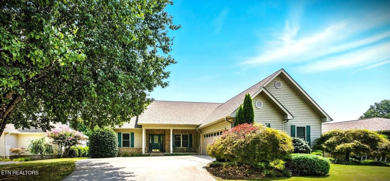 107 Oohleeno Way, Loudon, TN 37774