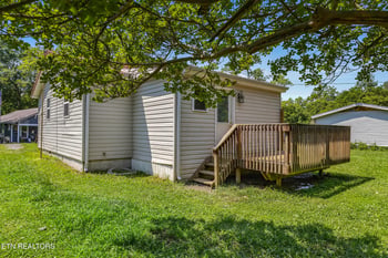 107 Pennsylvania Ave, Etowah, TN 37331