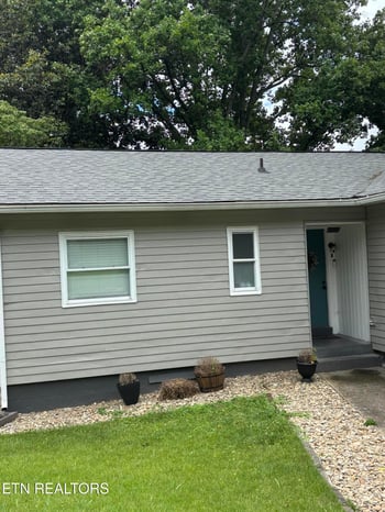 107 Porter Rd, Oak Ridge, TN 37830