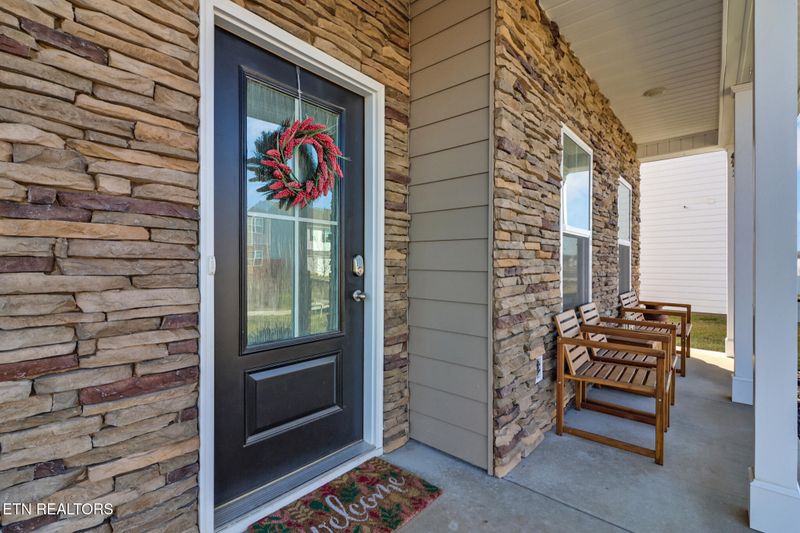 107 Summit Ridge Ln, Oak Ridge, TN 37830