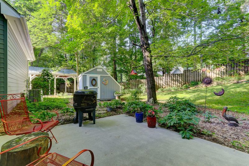107 Telemann Ln, Oak Ridge, TN 37830