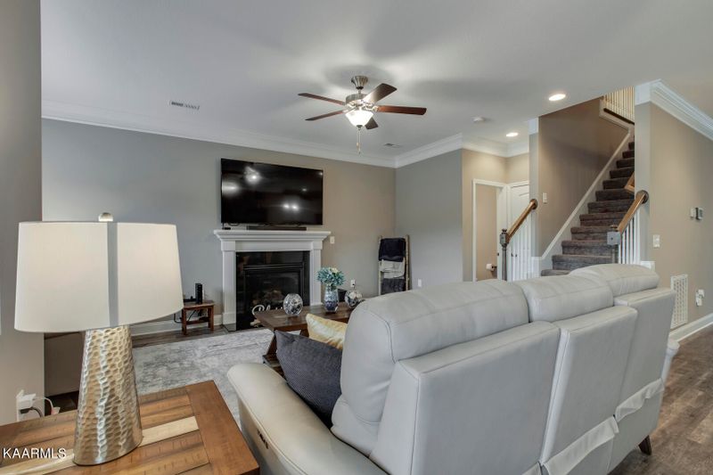 107 W Rarity Ridge Pkwy, Oak Ridge, TN 37830