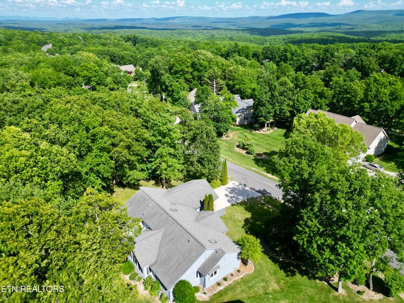107 Walden Ridge Dr, Crossville, TN 38558