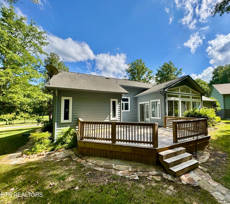 107 Walden Ridge Dr, Crossville, TN 38558