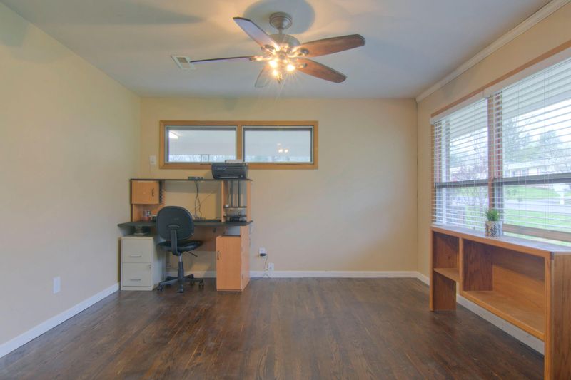 107 Wayside Rd, Oak Ridge, TN 37830