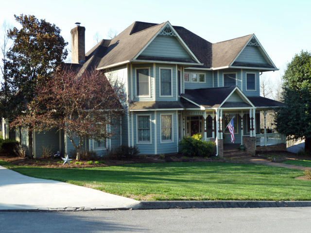 107 Westview Ln, Oak Ridge, TN 37830