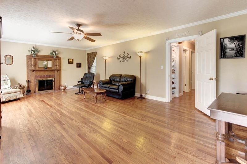107 Wilson Ave, Clinton, TN 37716