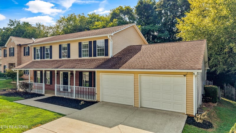 10712 Olive Grove Ln, Knoxville, TN 37934
