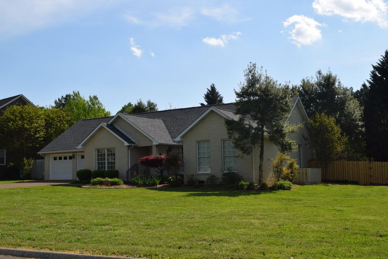10718 Eagle Glen Dr, Knoxville, TN 37922