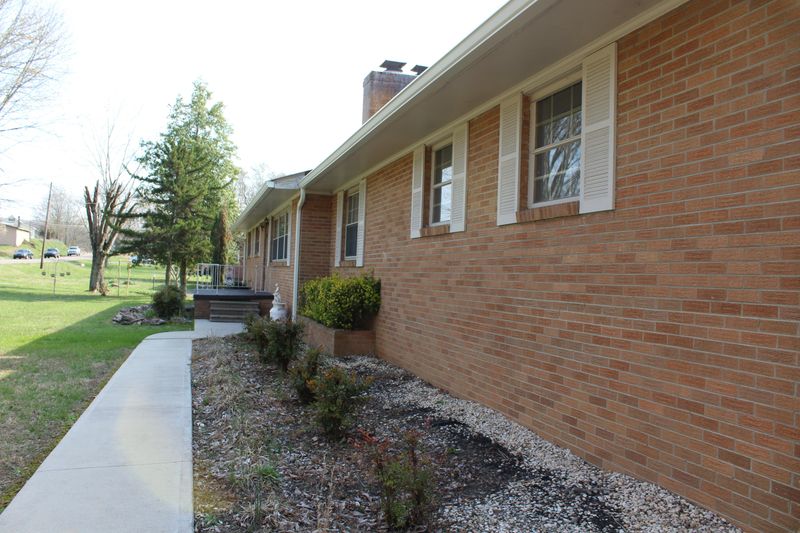 10725 Old Rutledge Pike, Blaine, TN 37709
