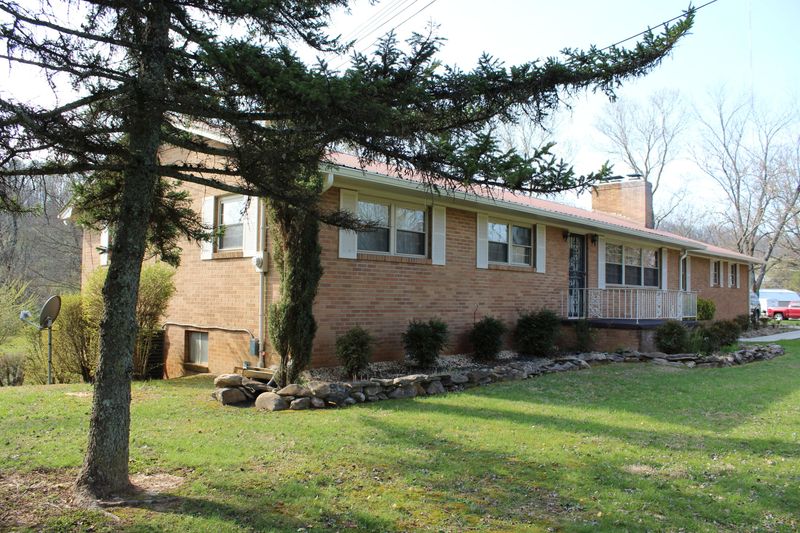 10725 Old Rutledge Pike, Blaine, TN 37709
