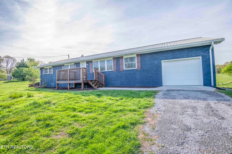 10732 Richland Rd, Mascot, TN 37806