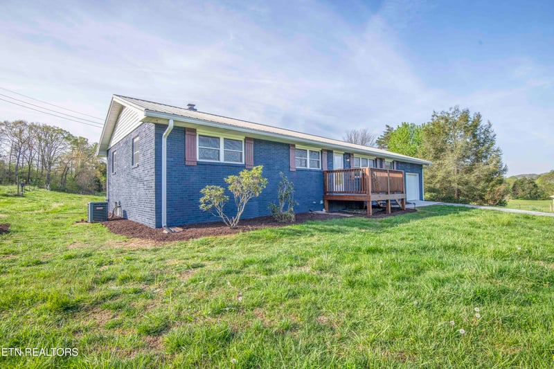 10732 Richland Rd, Mascot, TN 37806