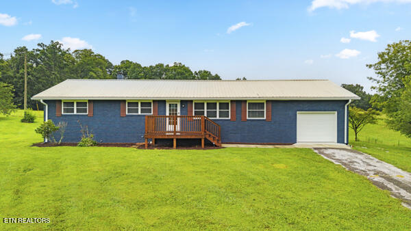 10732 Richland Rd, Mascot, TN 37806