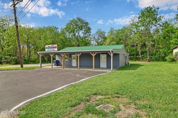 1074 S Main St, Crossville, TN 38555