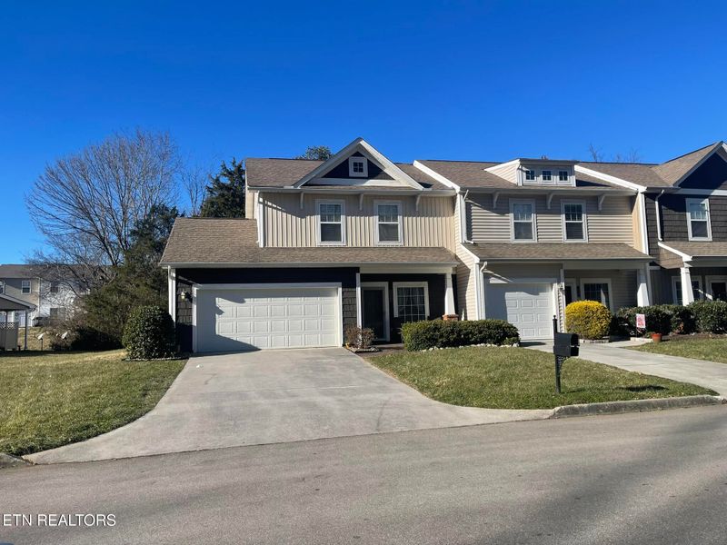 10741 Carpenter Run Ln, Knoxville, TN 37932