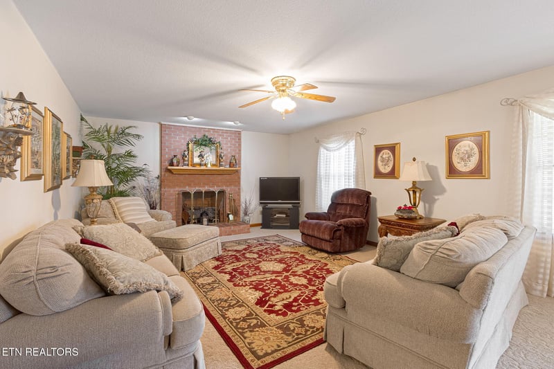 10745 Rutledge Pike, Blaine, TN 37709