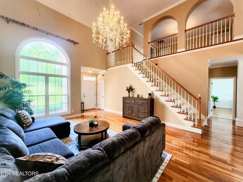 1077 Creekside Village Way, Seymour, TN 37865