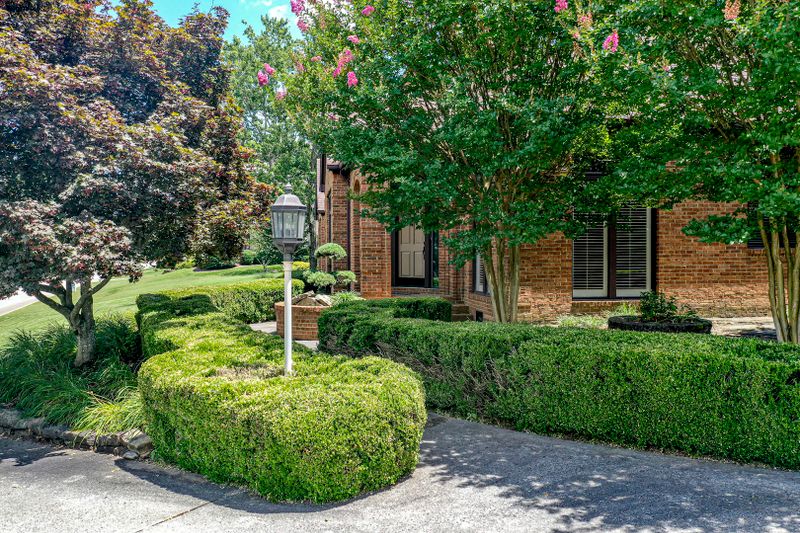 1077 White Oak Ave, Maryville, TN 37803