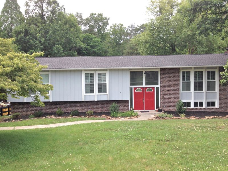 108 Albright Rd, Oak Ridge, TN 37830