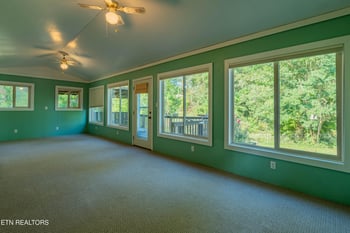 108 Alger Rd, Oak Ridge, TN 37830