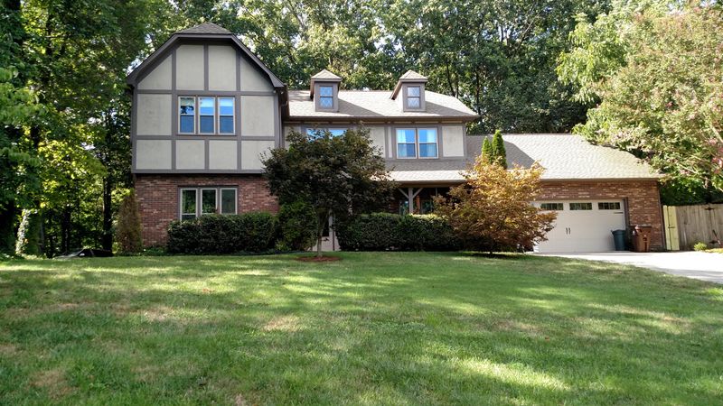 108 Amanda Dr, Oak Ridge, TN 37830