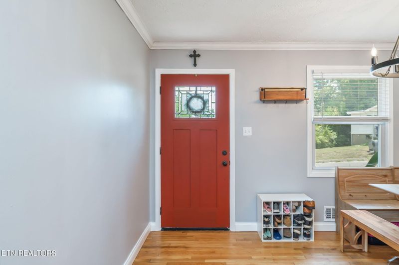108 Amherst Ln, Oak Ridge, TN 37830