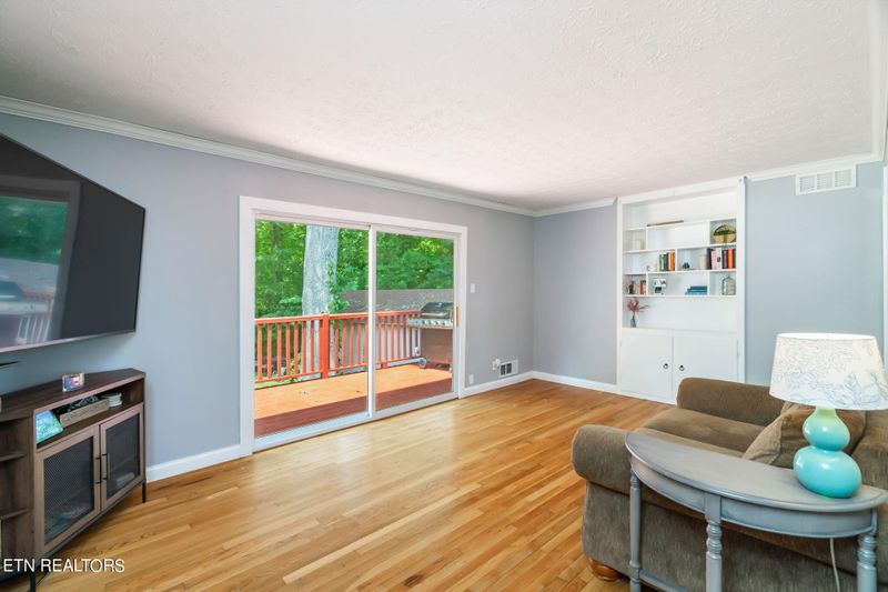 108 Amherst Ln, Oak Ridge, TN 37830