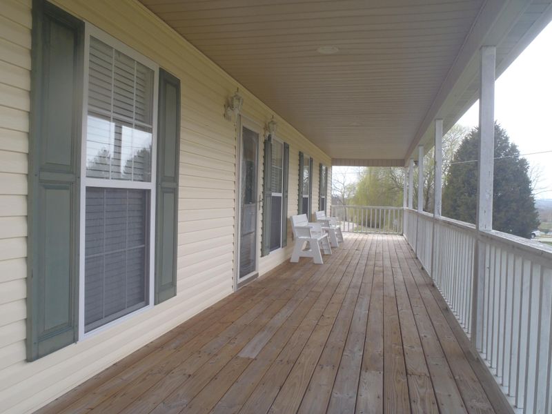 108 Brian Ln, Clinton, TN 37716
