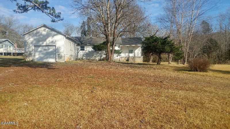 108 Brooks Rd, Clinton, TN 37716