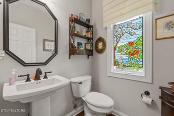 108 Cayuga Dr, Loudon, TN 37774