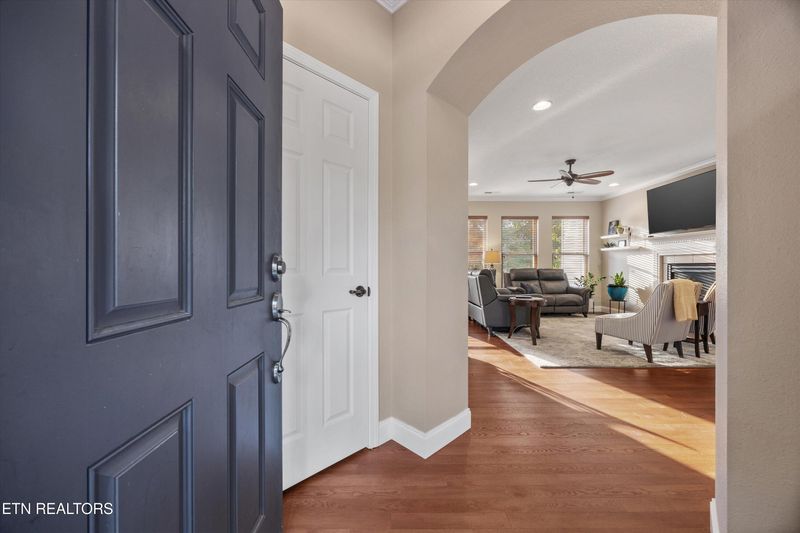 108 Chaloni Ln, Loudon, TN 37774