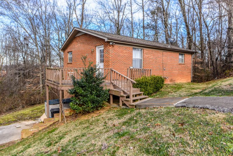 108 Cole Way, Louisville, TN 37777