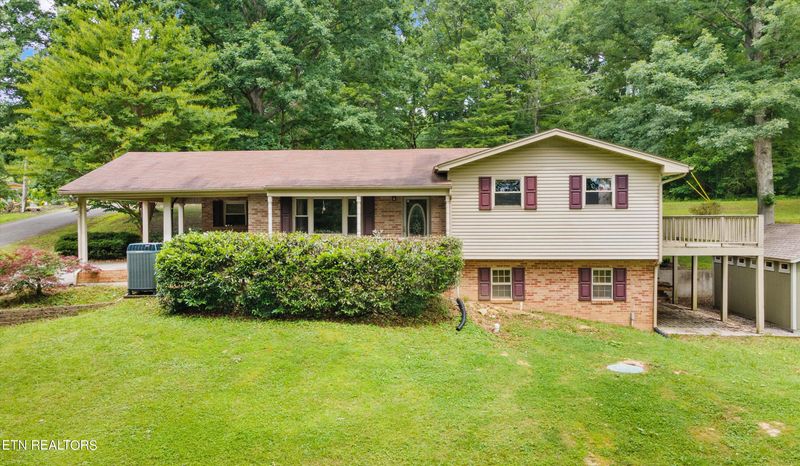 108 Cooper Dr, Clinton, TN 37716